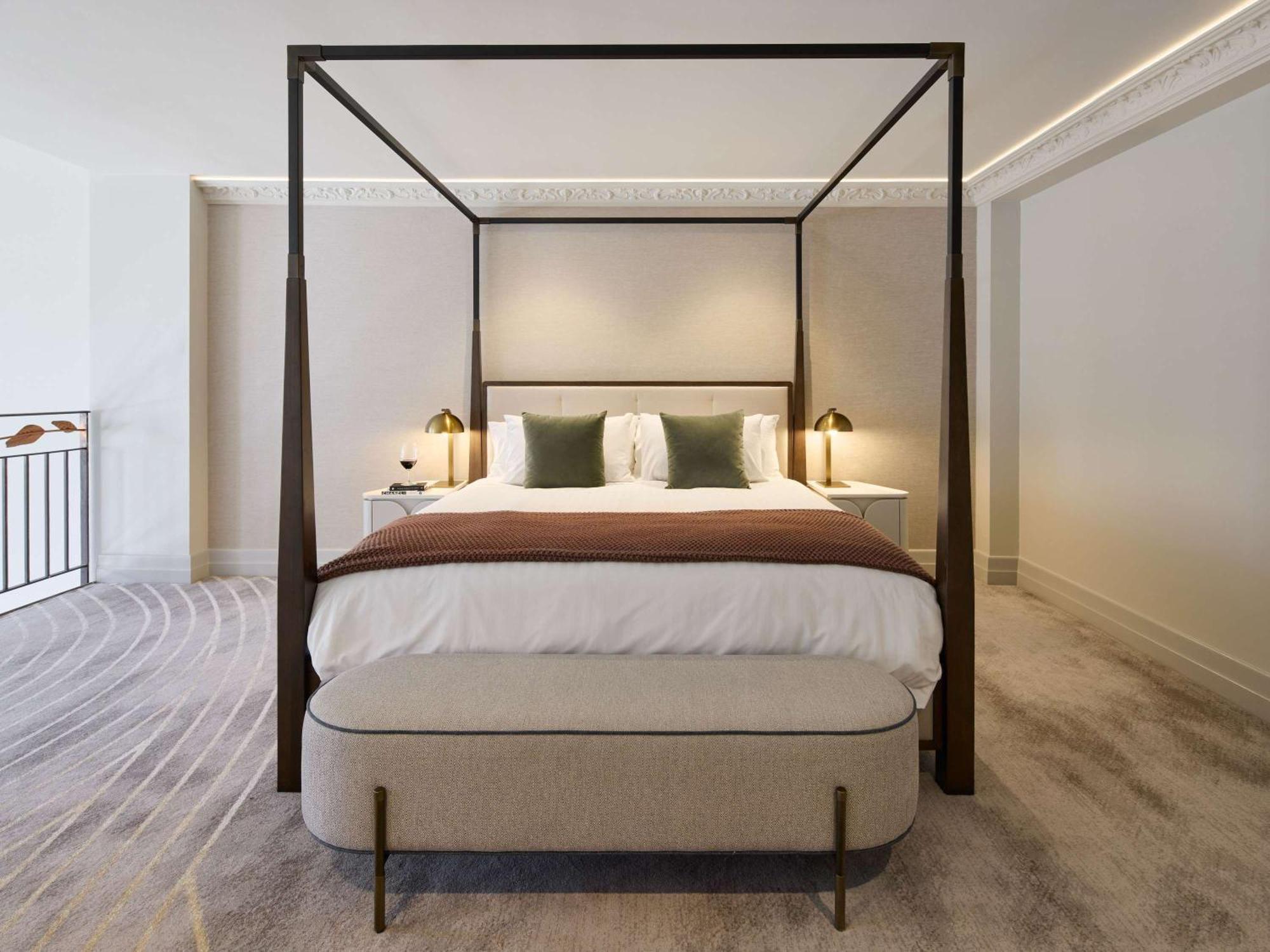 The Playford Adelaide - Mgallery Exterior photo A four-poster bed